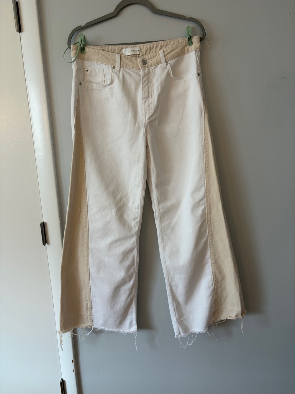 Zara Two-Tone White and Beige Wide-Leg Jeans